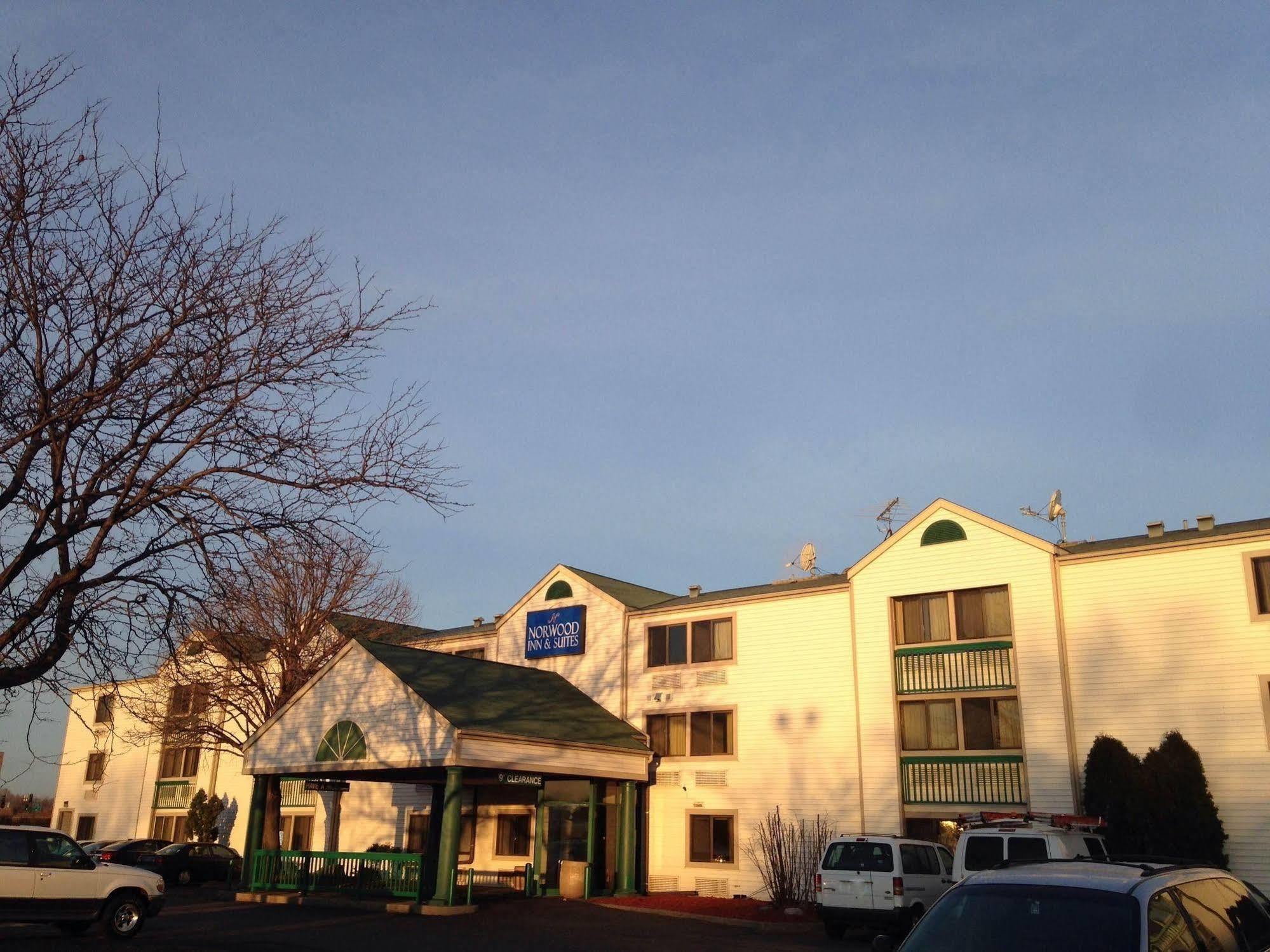 Travelodge By Wyndham Brooklyn Center Exterior foto